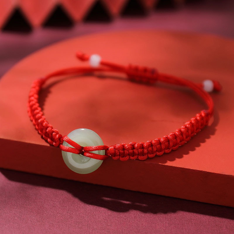 1 Vòng Tay Bện Dây Đỏ Mặt Ngọc Bích Giả Cho Cặp Đôi