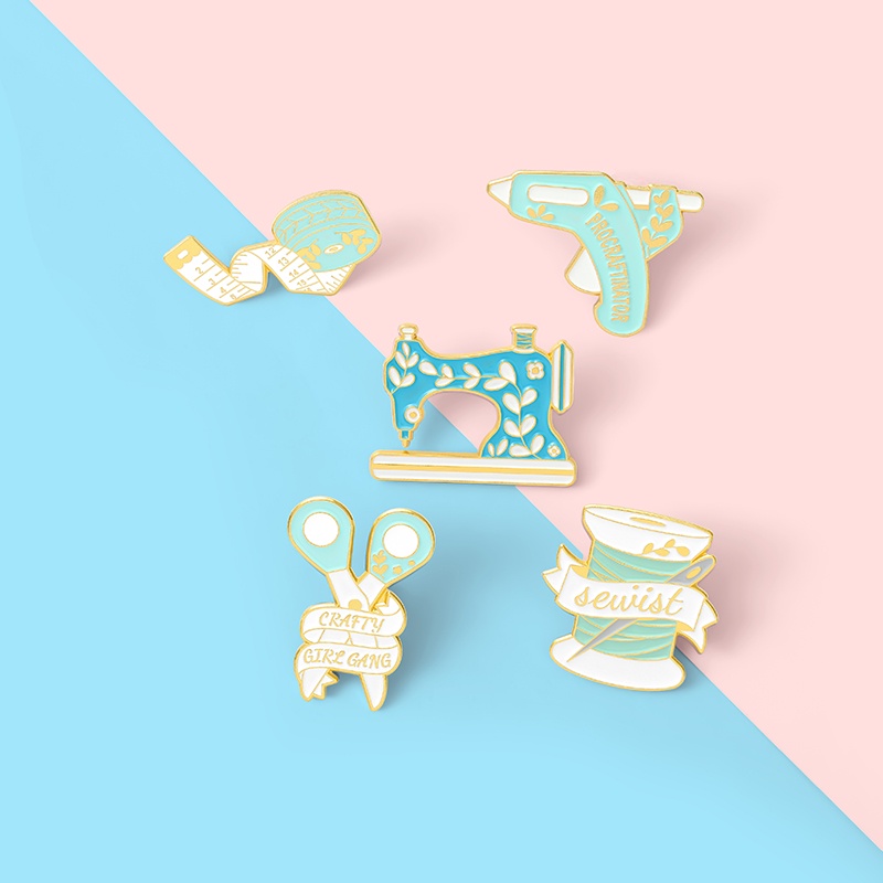 Huy hiệu cài áo thiết kế nhiều mẫu hoạt hình tùy chọn đáng yêu