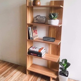 Kệ gỗ góc tường