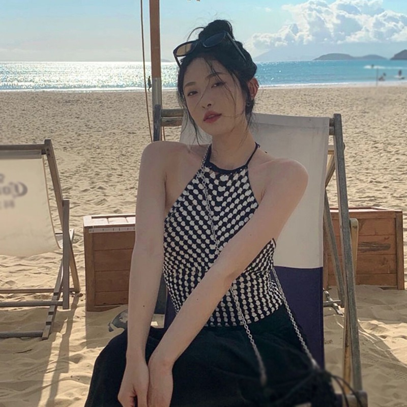 Áo Croptop Dệt Kim Hai Dây Hở Lưng Form Ôm Họa Tiết Kẻ Sọc Phong Cách Hàn Quốc Quyến Rũ