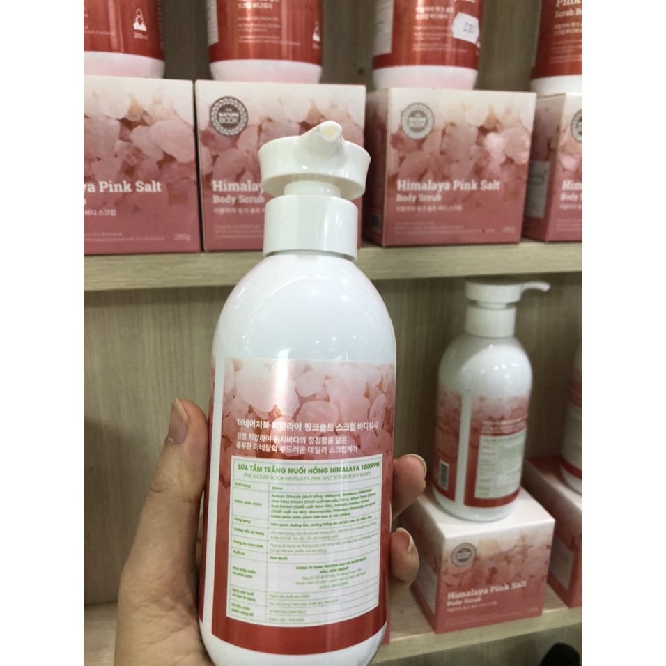 Sữa Tắm Dưỡng Trắng Da Muối Hồng Himalaya The Nature Book 300 ml- Himalaya pink Salt Scrub Body Wash 300 ml