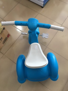Xe đạp 3 bánh từ Vinamilk