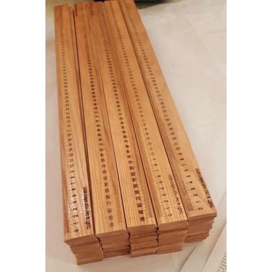 Thước gỗ giáo viên