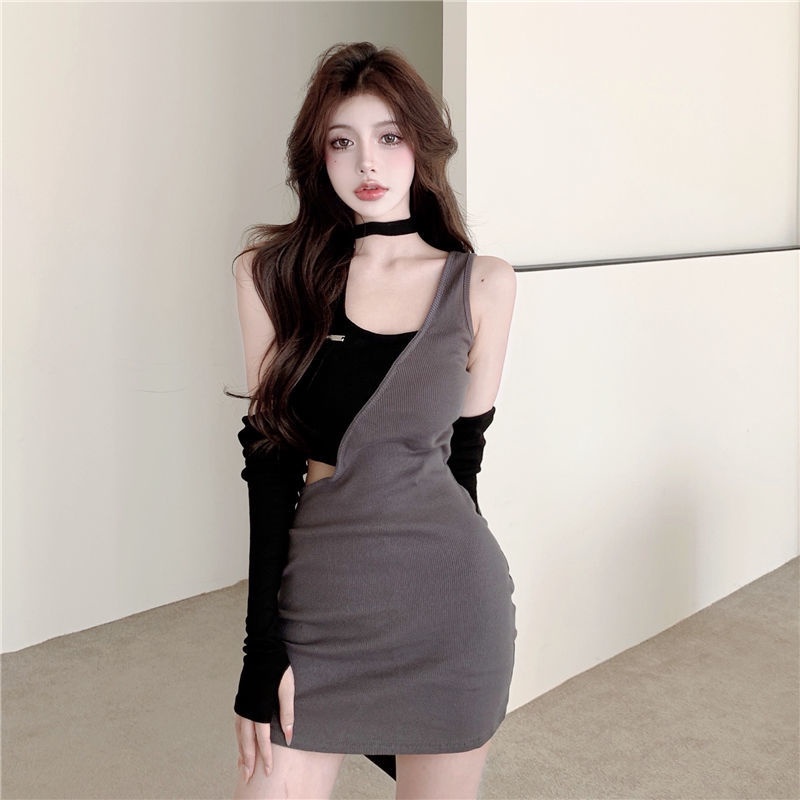 Đầm Ôm Trễ Vai Phối Màu Tương Phản Trẻ Trung Quyến Rũ