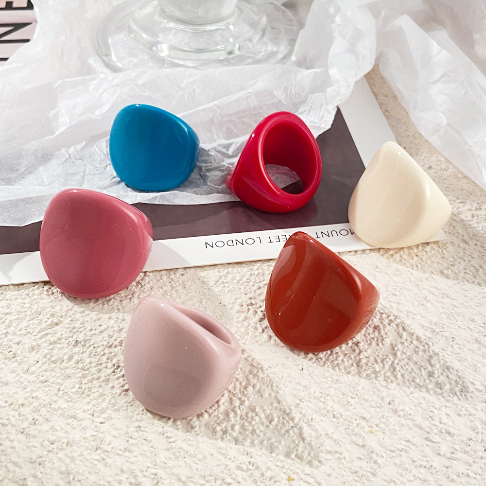 Nhẫn Nhựa Resin Phong Cách Cổ Điển Cho Nữ