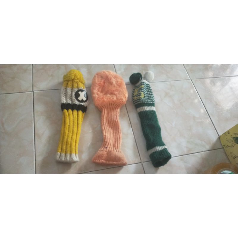 Bọc đầu gậy golf bằng len cũ