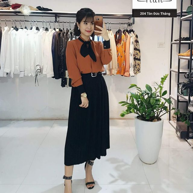 Chân váy dập ly