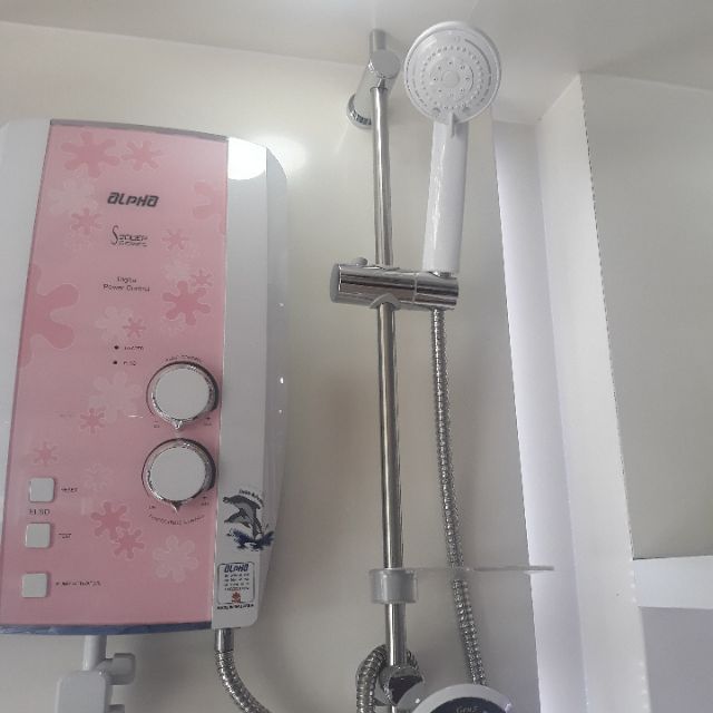 Máy tắm nước nóng nhập khẩu an toàn Alpha S200EP