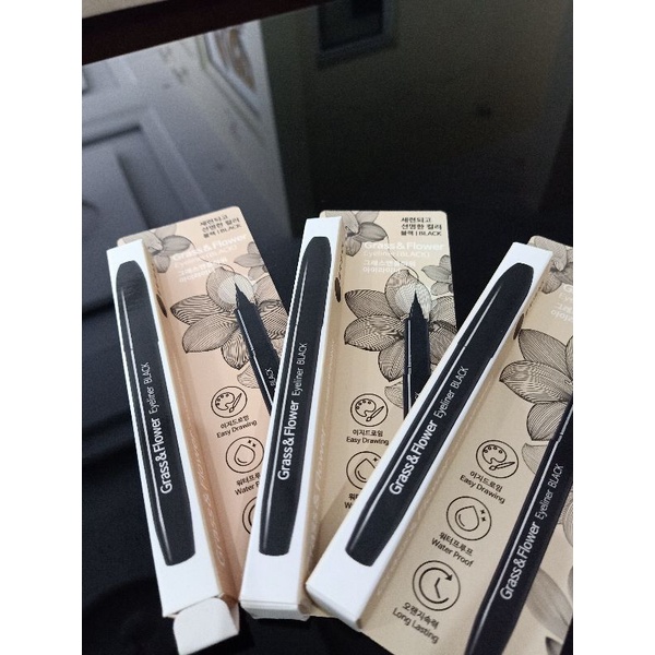 Kẻ Mắt Dạ Grass Flower Hàn Quốc Không Lem Không Trôi