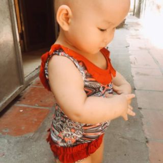 Bikini bé gái