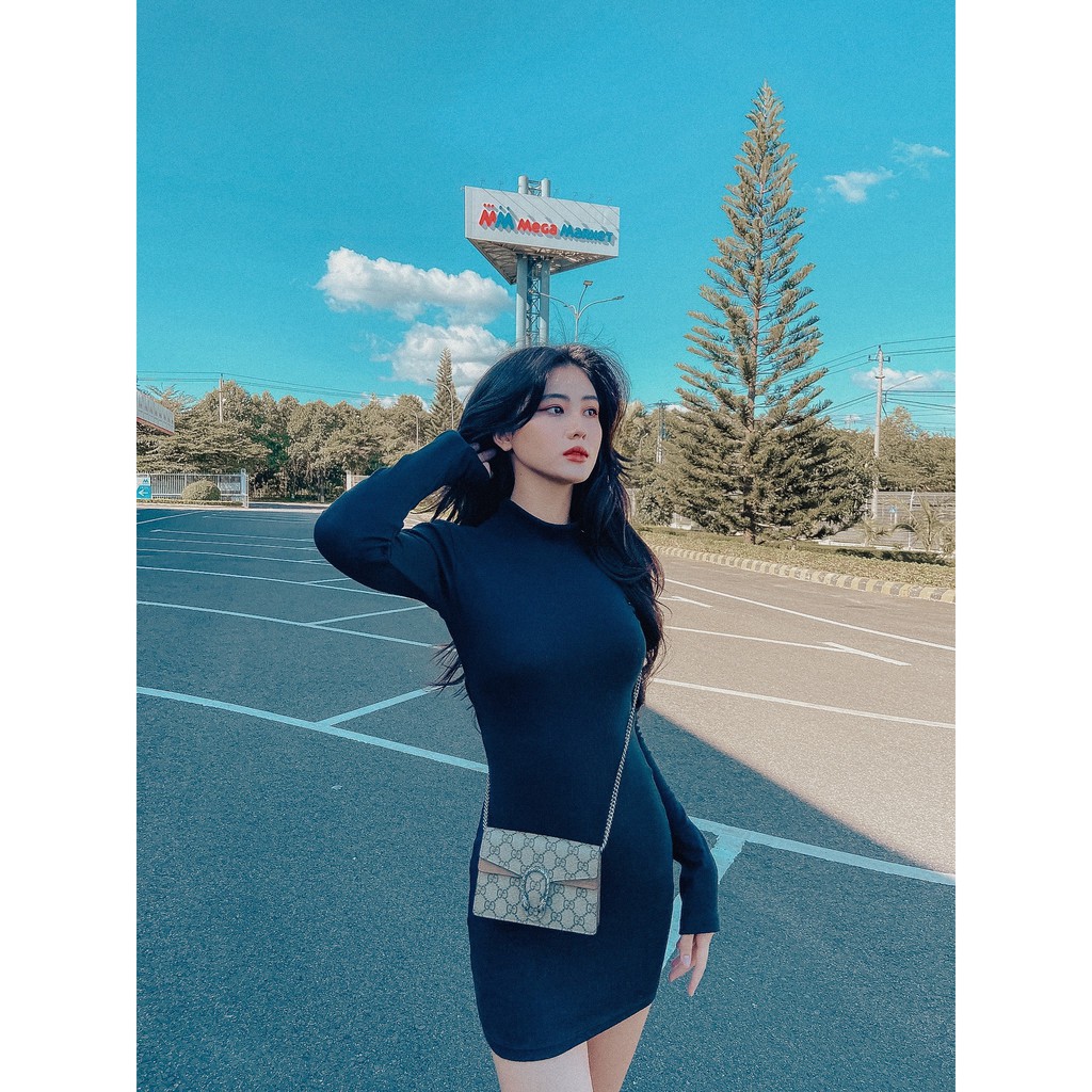 Đầm body khoét lưng (NEW IN)