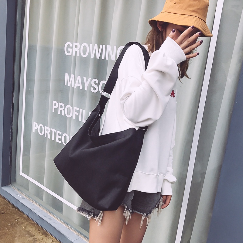 TÚI TOTE ĐEO CHÉO VẢI CANVAS, PHONG CÁCH ULZZANG, CÓ KHÓA, CÓ TÚI CON T16