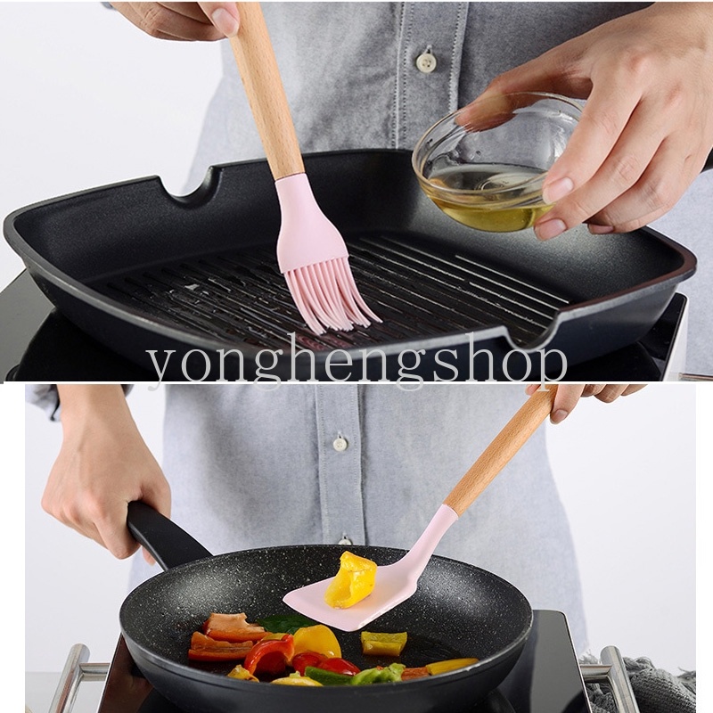Muỗng Silicone Cán Gỗ Không Dính Màu Hồng Cho Nhà Bếp