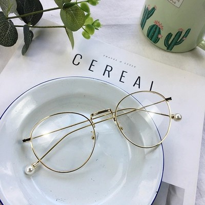 Mắt kính thời trang đính ngọc trai thiết kế sang trọng