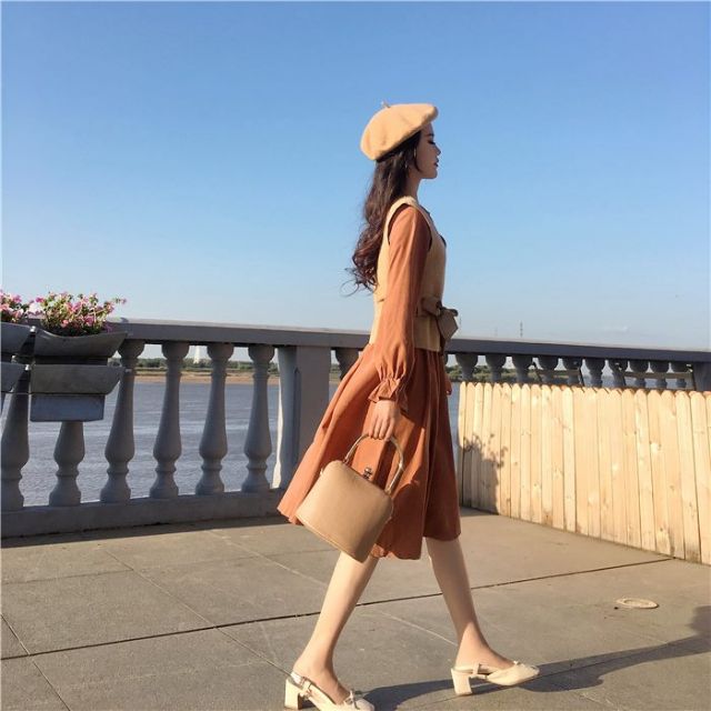 Hàng Sẵn_Trumpet hai mảnh áo đầm+gilê phong cách Hàn Quốc | BigBuy360 - bigbuy360.vn