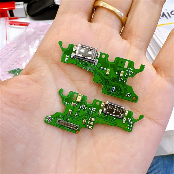 Cụm sạc Huawei Nova 5T