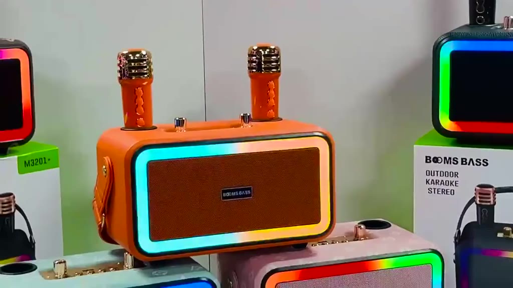 Loa Bluetooth Karaoke M3201 không dây công suất lớn kèm 2 mic không dây Led RGB nháy theo nhạc- TECHHIGH OFFICALL | BigBuy360 - bigbuy360.vn