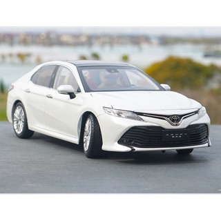 MÔ HÌNH TOYOTA CAMRY 2020 - TỶ LỆ 1:18