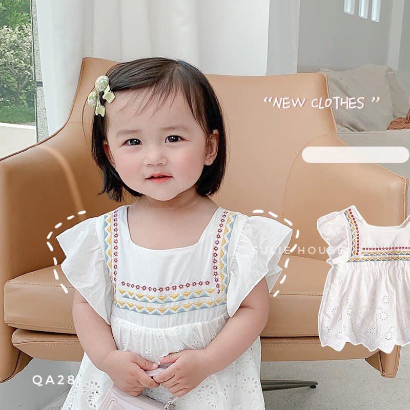 Váy trắng cộc tay ren lỗ thêu - QA28