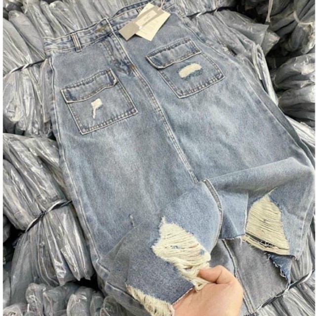 ✕⊙Chân váy bò dáng dài túi hộp xẻ lệch