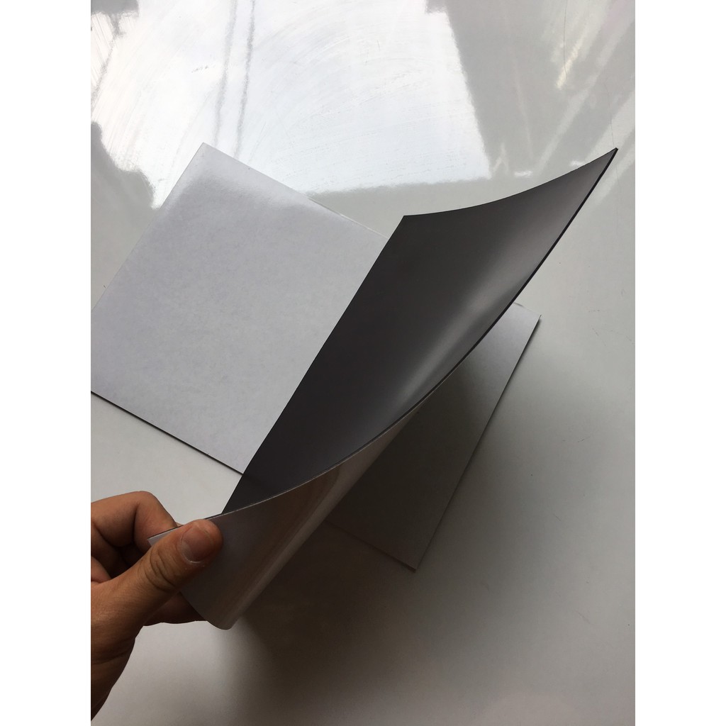 A4 dày 1mm nam châm dẻo có phủ lớp băng keo hai mặt, nam châm lá có keo