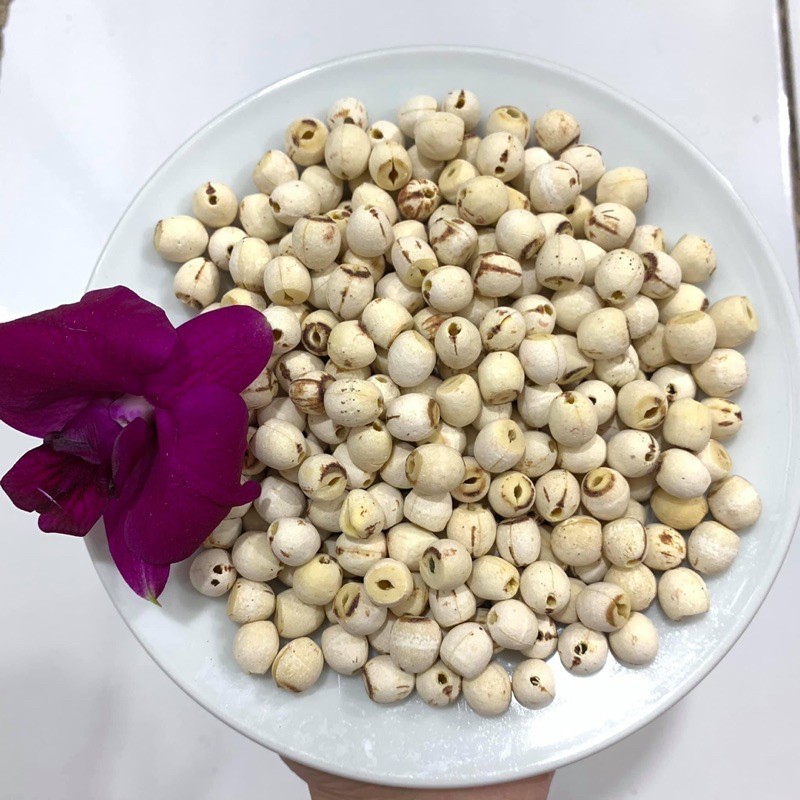 Hạt sen sấy khô loại 1 (100g & 500g)