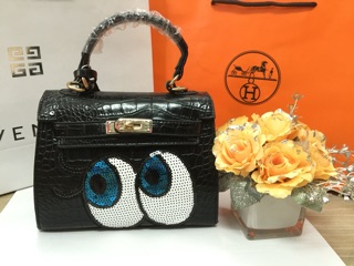 Sale còn 60k