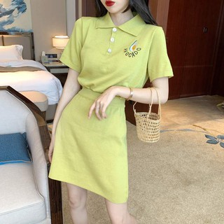 Set Áo Sweater Cổ Polo Tay Ngắn Màu Xanh Bơ + Quần Năng Động Thời Trang