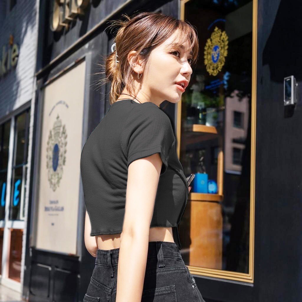 Áo croptop nữ basic trơn cổ tròn phong cách năng động trendy hè 2022, ÁO LAI NHỌN LOGO