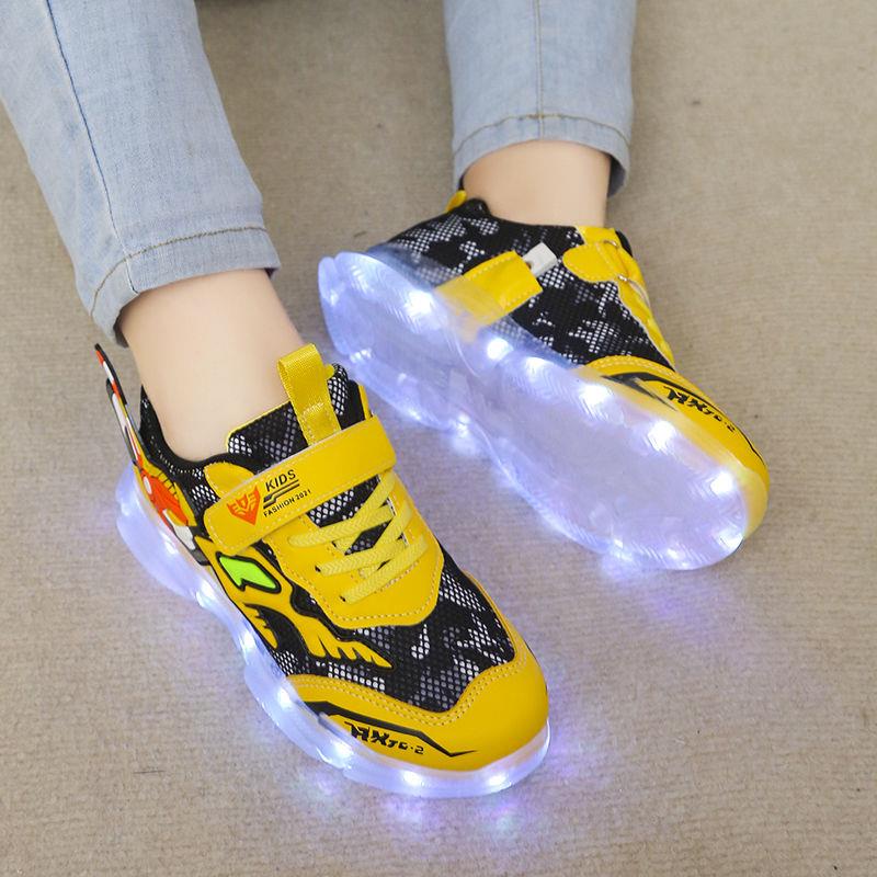 Giày Sneaker Có Đèn Phát Sáng Hình Pikachu Dễ Thương Cho Bé