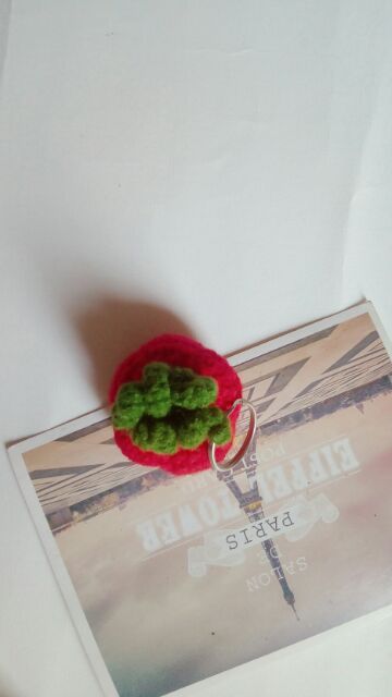 Móc khóa len rau củ