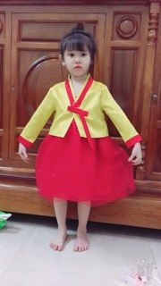 Hanbok bé gái 