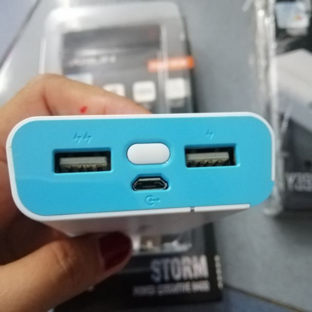 Pin sạc dự phòng chính hãng Arun - y39s dung lượng 8400mAh