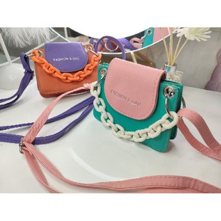 Túi đeo chéo mini phối màu dây xích