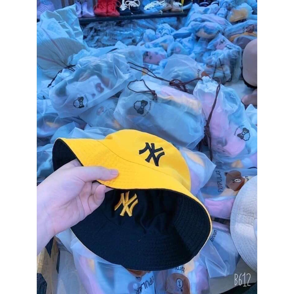 Nón n y 2 mặt cho các cô gái năm 2022