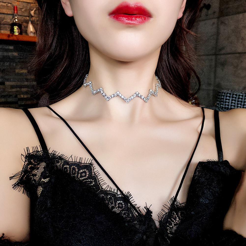 Vòng cổ Choker phối cườm đá thời trang xinh xắn cho nữ