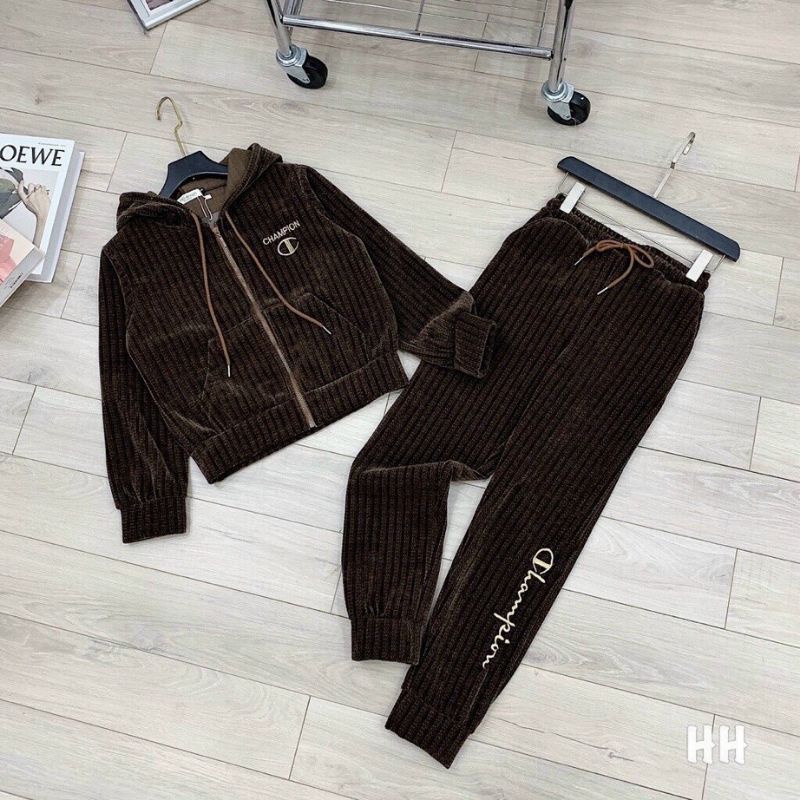 Bộ nhung nữ, bộ thu đông nữ,bộ thể thao nhung nữ xuất dư 2 màu nâu và đen thêu chữ bo gấu