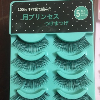 mi chồn xanh 5 đôi đuôi cá cho ai mắt bé