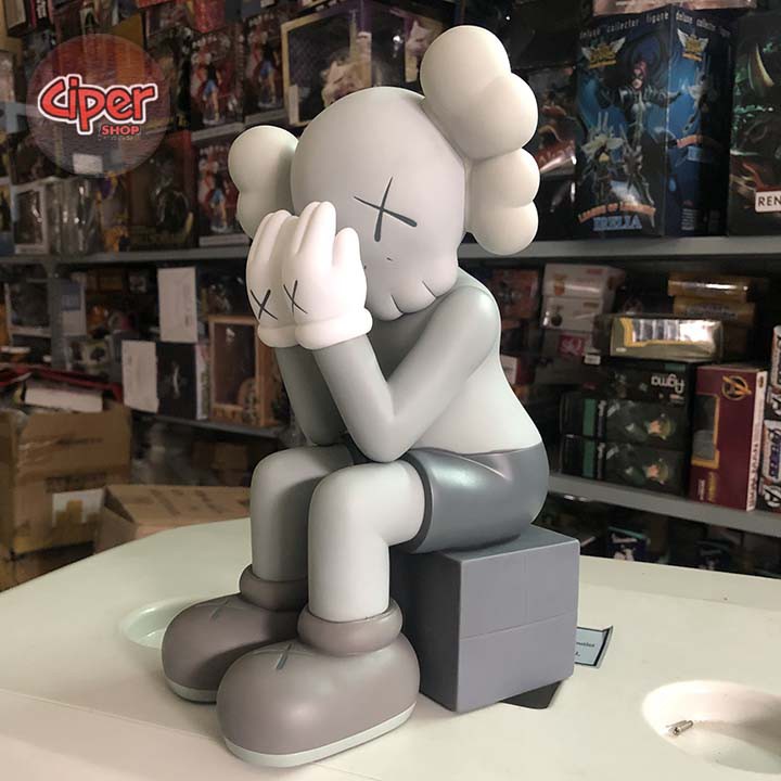 [No box] Mô hình Kaws Companion Ngồi - Xám 28cm