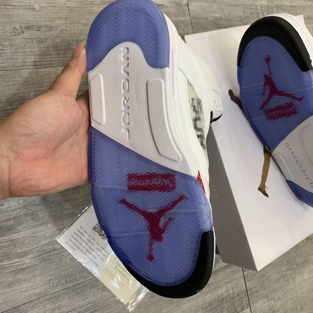 ẢNH THẬT + VIDEO | Giày Thể Thao Jordan 5 x Supreme màu trắng