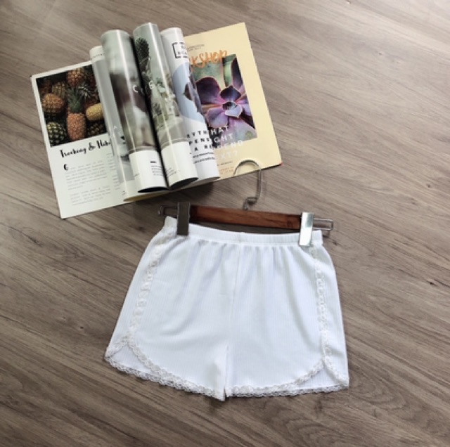 Quần đùi mặc ở nhà hoặc mặc trong váy | BigBuy360 - bigbuy360.vn