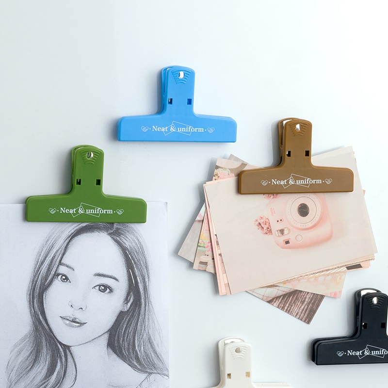 1 Kẹp Nam Châm Bằng Nhựa C7037 Nhiều Màu Sắc Đa Ứng Dụng