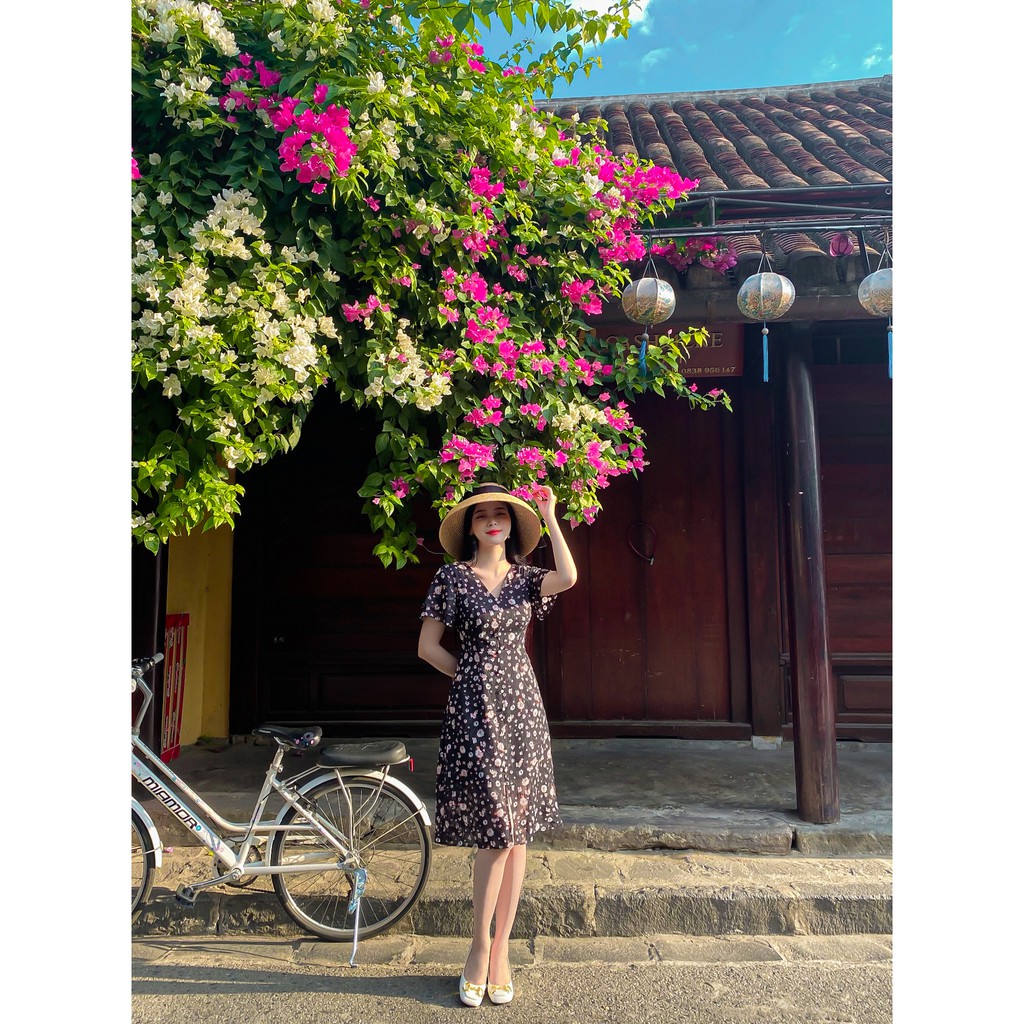 Váy cổ V cúc ngọc hoạ tiết hoa Zym’s House - LT73 | BigBuy360 - bigbuy360.vn