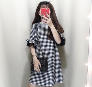 Đầm suông tay loe phối ren