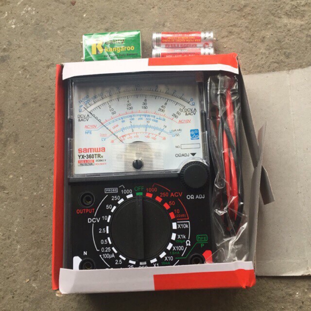 Đồng hồ đo điện YX-360TR (có sẵn 2 pin tiểu)