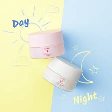 Kem dưỡng trắng da chống nắng ban ngày và đêm Senka 50g
