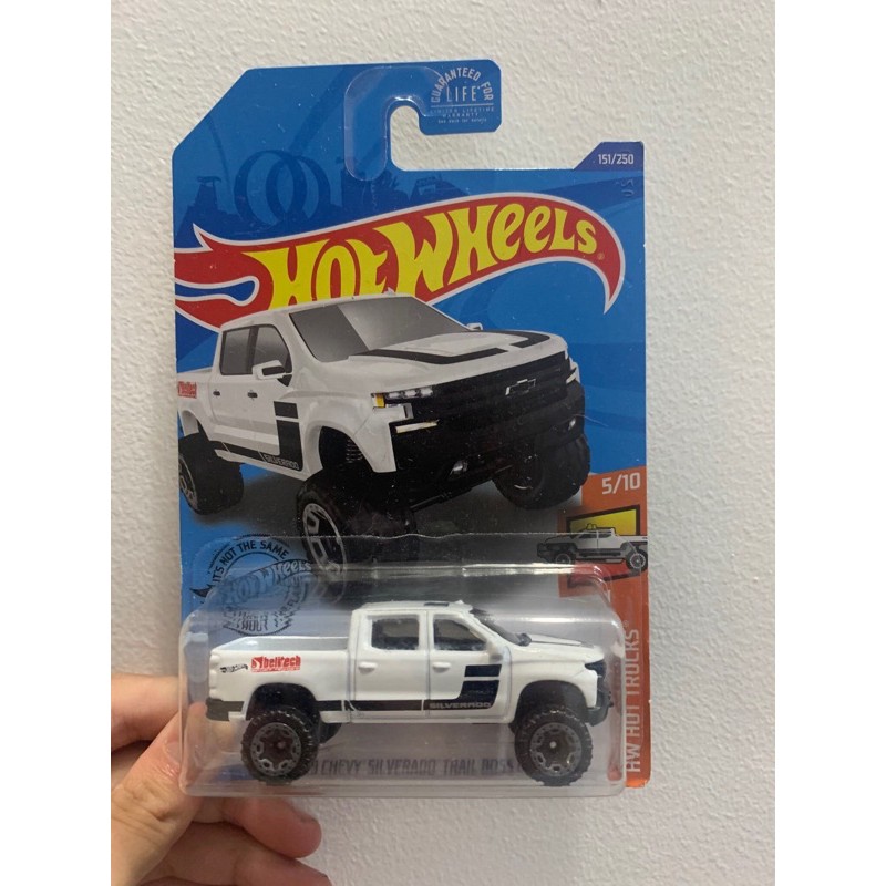 Hot Wheels xe bán tải Chevy Silverado