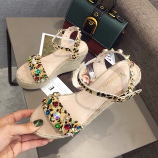 Giày sandal đế cối đính đá qccc