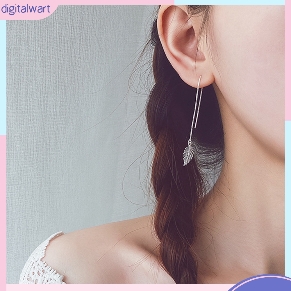 Đôi khuyên tai dạng chuỗi dài thiết kế hình chiếc lá xinh xắn cho nữ