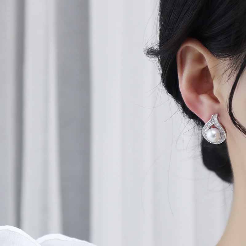 V.I.T House | Bông tai S925 hạt châu đính đá